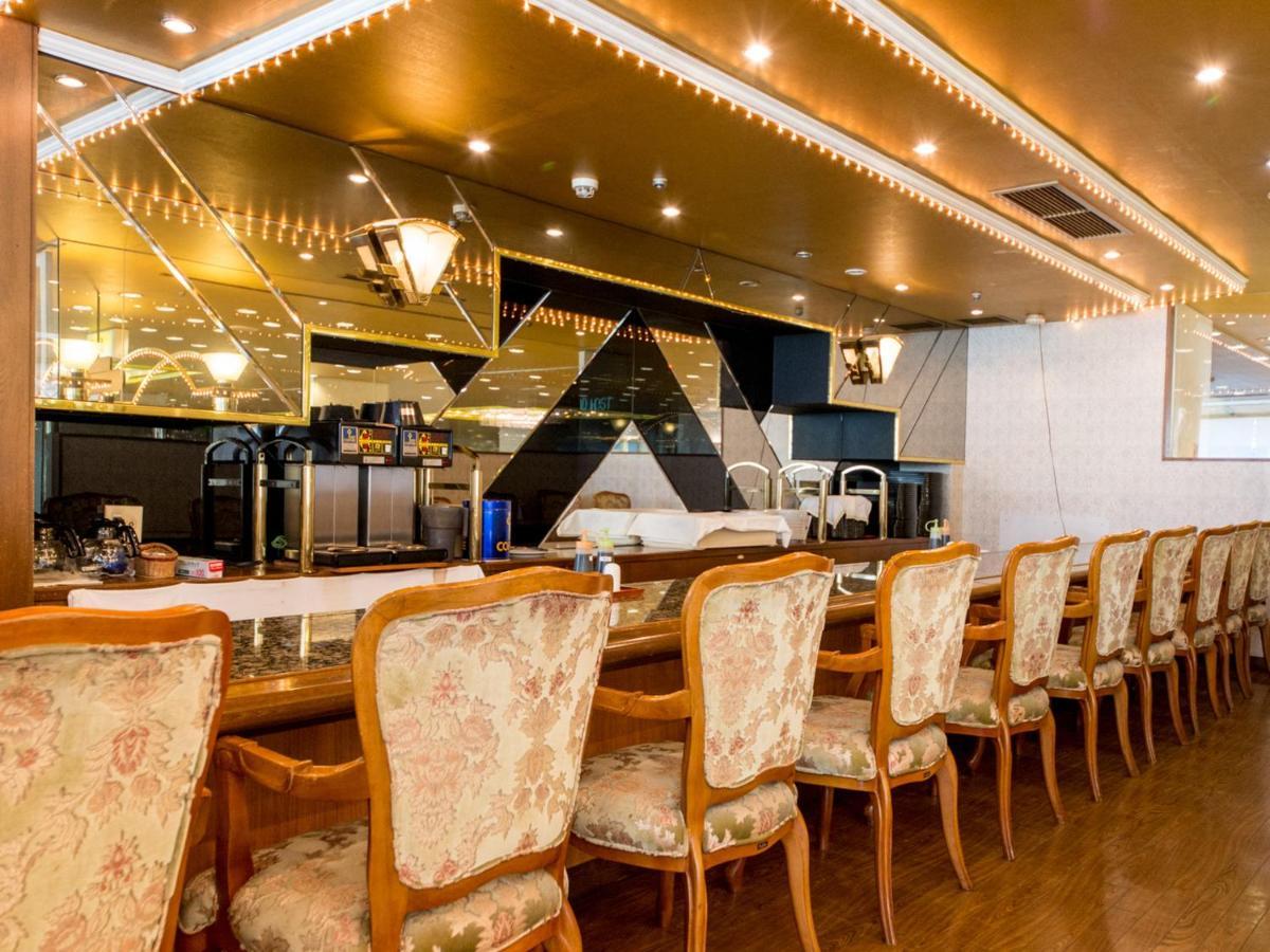 Apa Hotel Komatsu Grand Ngoại thất bức ảnh